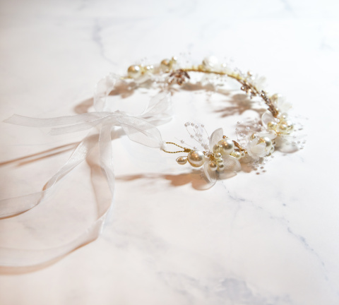 8005 ZARKA couronne cheveux avec perles