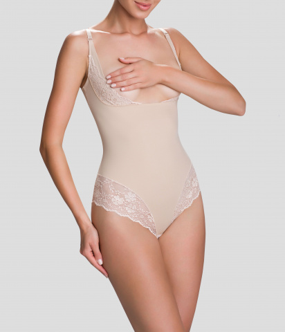 2203 LOUISE body sculpting worn front Yes By Gilsa